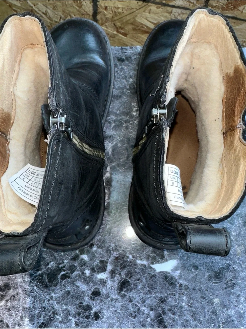 UGG Men's Black Leather Side-Zip Chukka Boots